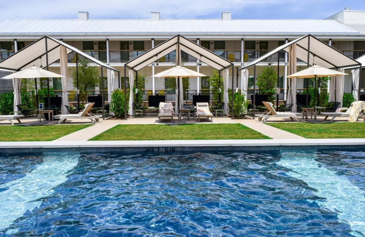 Cavalry Court, By Valencia Hotel Collection College Station Exterior photo